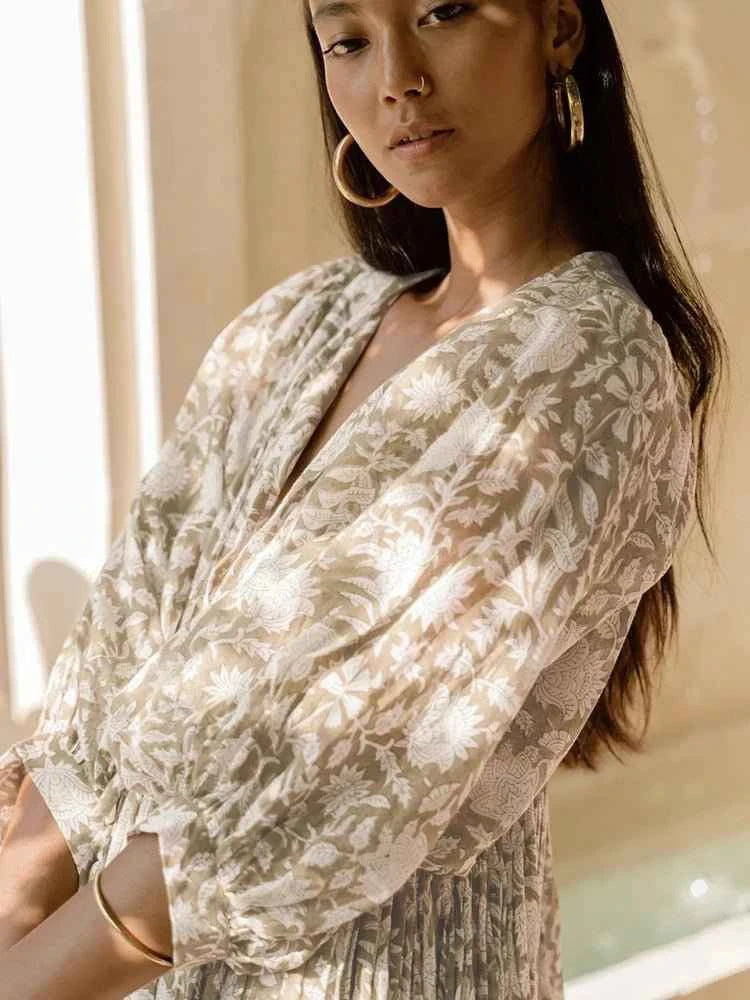 Bohemian Midi Dress with Lantern Sleeves Loose Silhouette